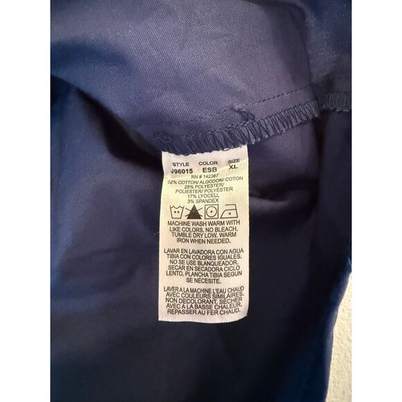 Jaanuu NWT Lace Up Blue V-Neck Scrub Top Sz XL Short Sleeve Two Pockets - Picture 5 of 7